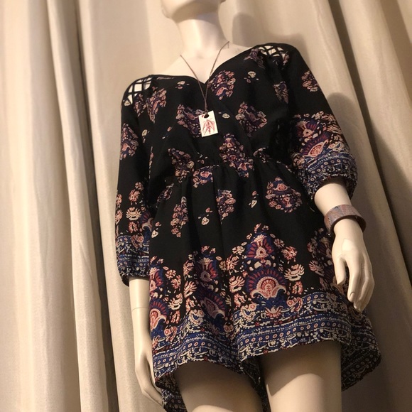 Rags To Riches Romper - Picture 3 of 16